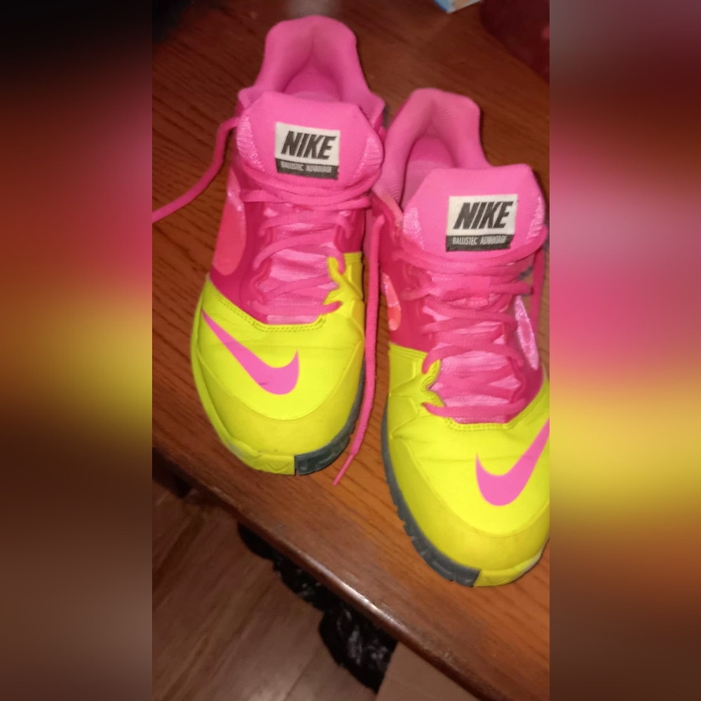 Nike Ballistic Advantage Womens Tennis Shoe Sz 8.5